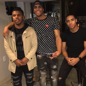 Meet your Posher, Lecari